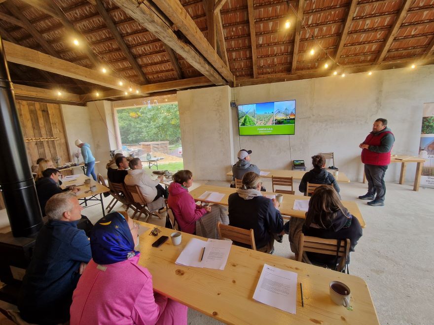 Apple workshop at Flera (Ferdinand's Gardens) in collaboration with Plantex and Institute of Experimental Botany